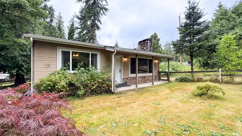 11185 272 STREET - photo 1 of 39