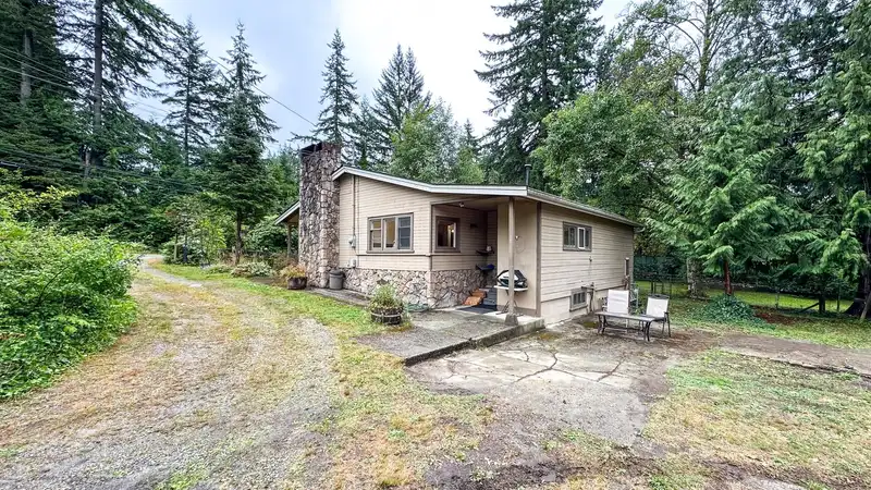 11185 272 STREET - photo 4 of 39