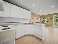 3 1370 RIVERWOOD GATE - thumbnail 6