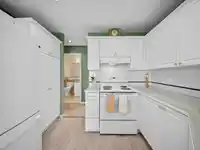 3 1370 RIVERWOOD GATE - thumbnail 7