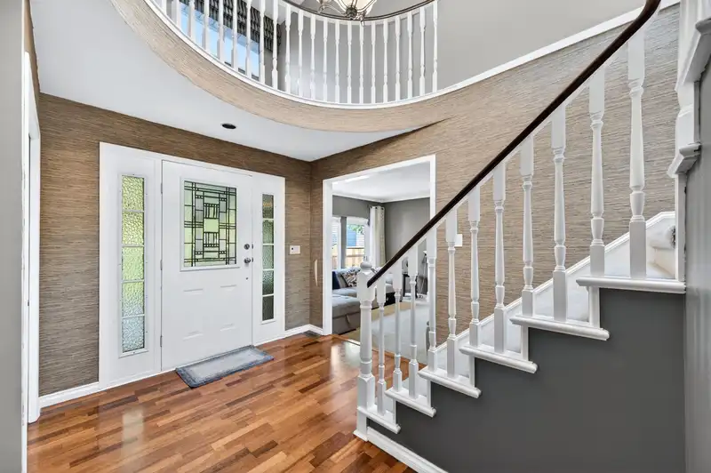 15789 98A AVENUE - photo 4 of 40