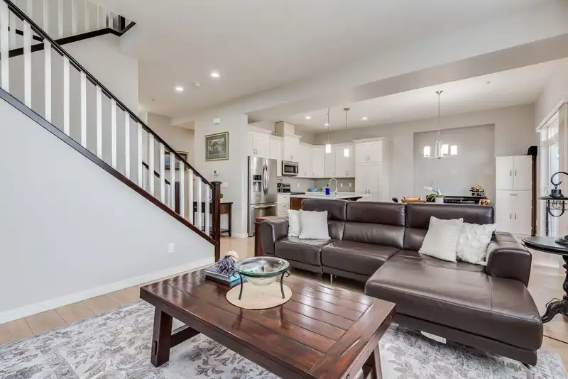 24406 113 AVENUE - photo 4 of 27