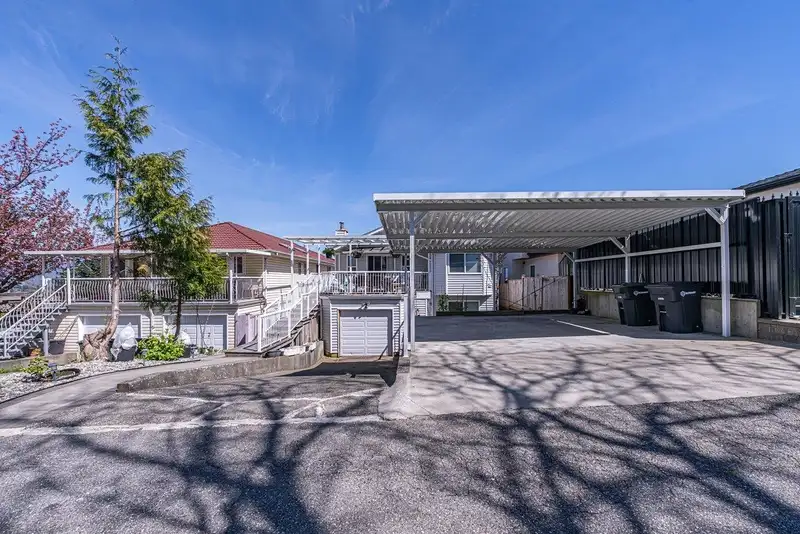 5433 ELSOM AVENUE - photo 4 of 37
