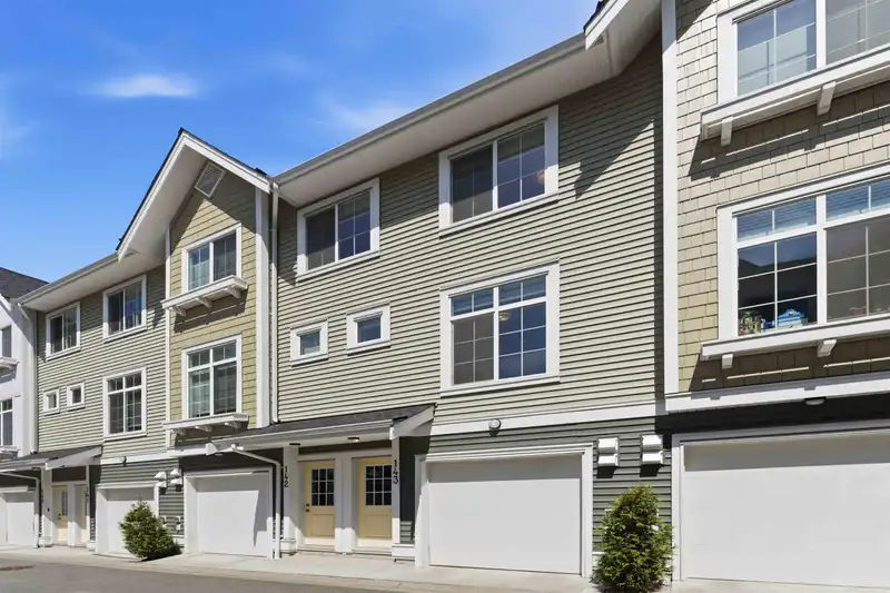 143 20180 84 AVENUE - photo 1 of 35