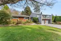 1110 PACIFIC DRIVE - thumbnail 3