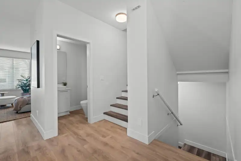 78 8217 204B STREET - photo 3 of 40