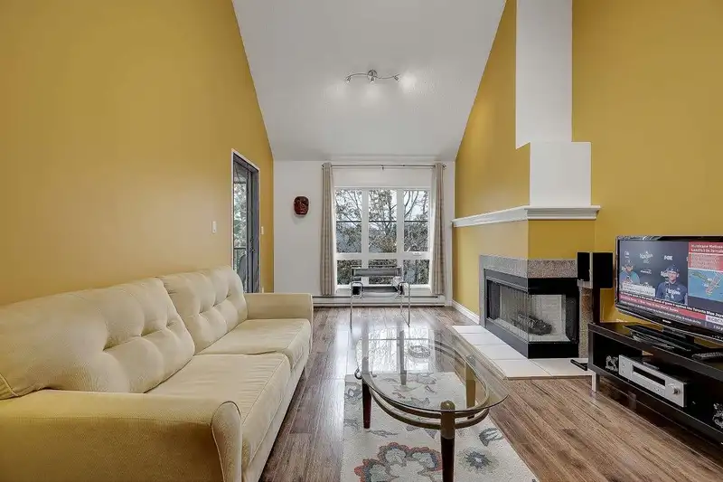307 7500 MINORU BOULEVARD - photo 4 of 34