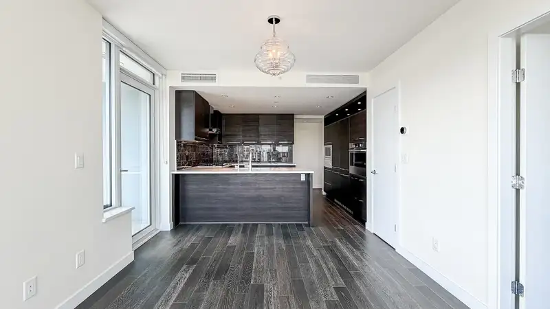 1210 7468 LANSDOWNE ROAD - photo 4 of 28