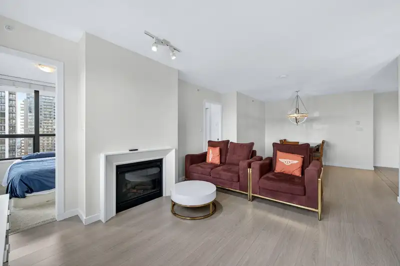 1706 2982 BURLINGTON DRIVE - photo 3 of 40