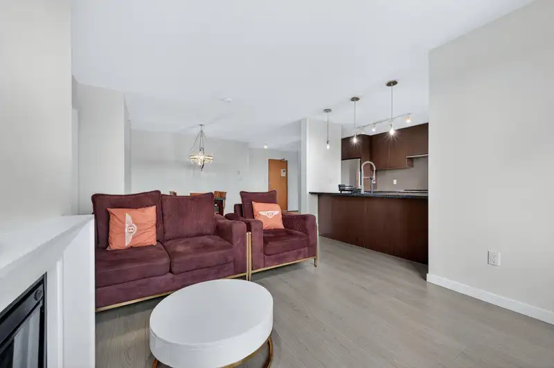 1706 2982 BURLINGTON DRIVE - photo 4 of 40