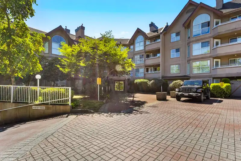 310 7435 121A STREET - photo 1 of 40