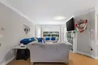 310 7435 121A STREET - thumbnail 11