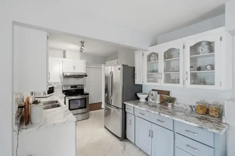 101 2414 CHURCH STREET - photo 3 of 29