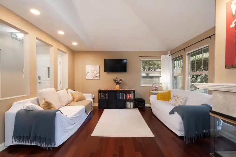 20 65 FOXWOOD DRIVE - photo 1 of 14