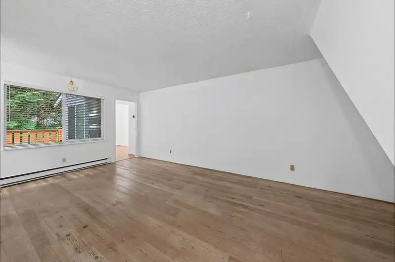 3438 COPELAND AVENUE - photo 4 of 31