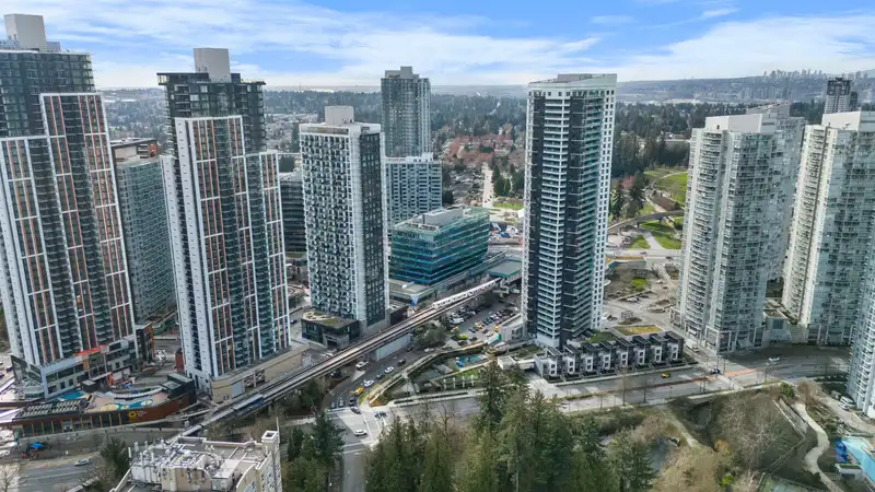 13840 100 AVENUE - photo 3 of 5