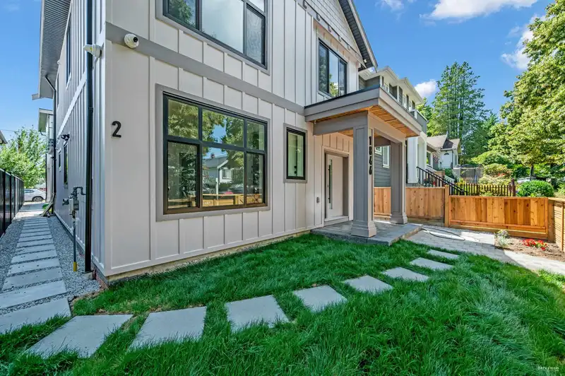 1846 E 37TH AVENUE - photo 3 of 39