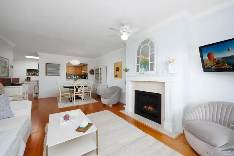 303 1500 MERKLIN STREET - photo 4 of 21
