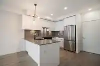 102 7936 206 STREET - thumbnail 2