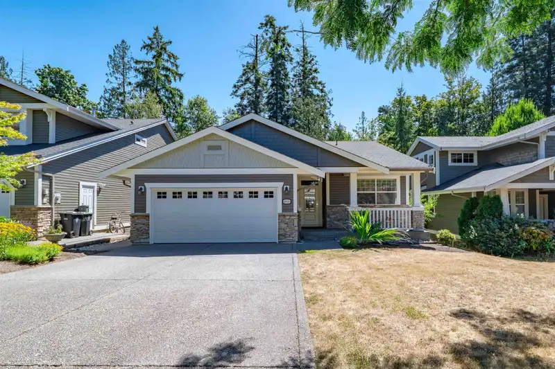 20426 67A AVENUE - photo 1 of 40