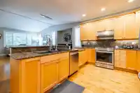20426 67A AVENUE - thumbnail 5