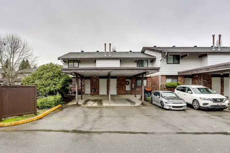 263 7493 140 STREET - photo 1 of 26