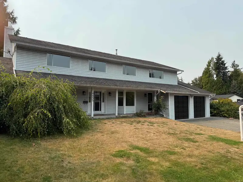 4855 200A STREET - photo 1 of 2