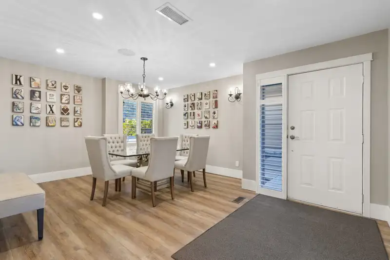 104 51096 FALLS COURT - photo 2 of 27