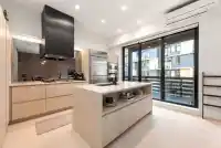 219 300 SALTER STREET - thumbnail 1