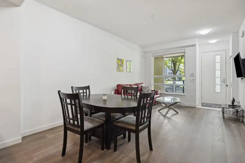 102 6033 GRAY AVENUE - photo 4 of 25