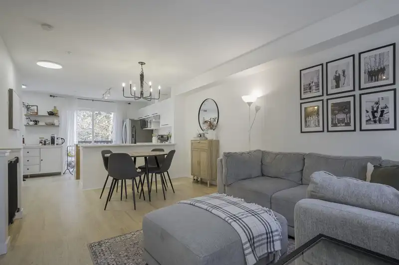 29 20176 68 AVENUE - photo 1 of 38