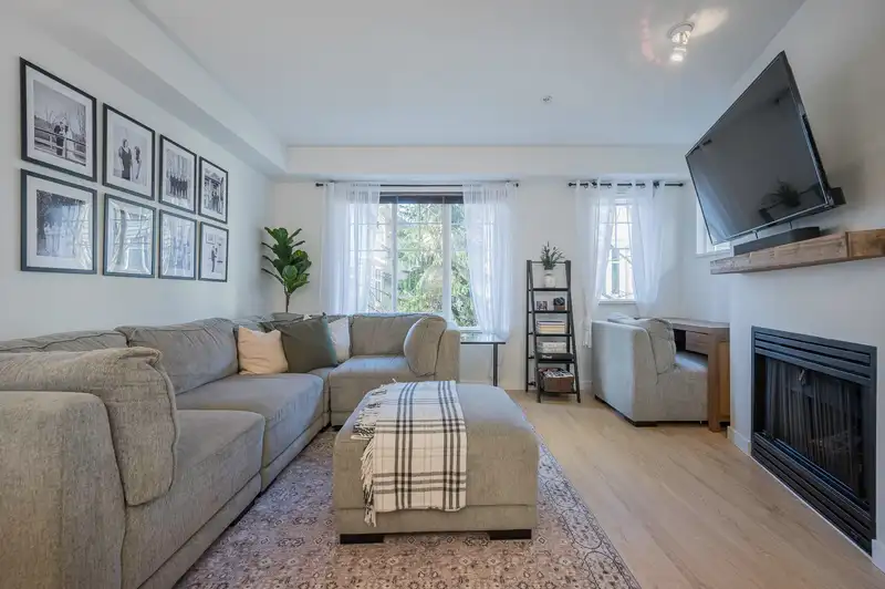 29 20176 68 AVENUE - photo 3 of 38