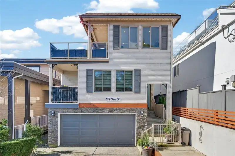 927 KENT STREET - photo 1 of 40