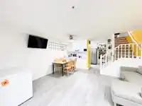 211 22356 MCINTOSH AVENUE - thumbnail 3