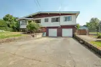 8904 GAY STREET - thumbnail 2