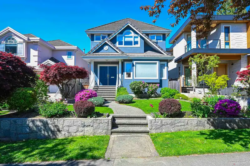 1933 W 42ND AVENUE - photo 1 of 34