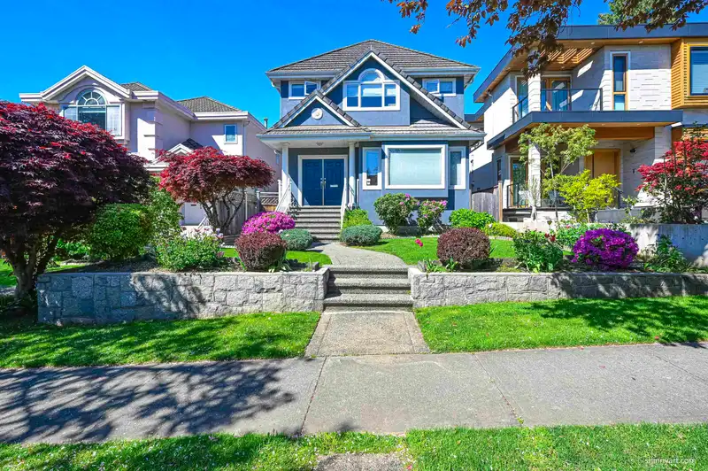 1933 W 42ND AVENUE - photo 3 of 34