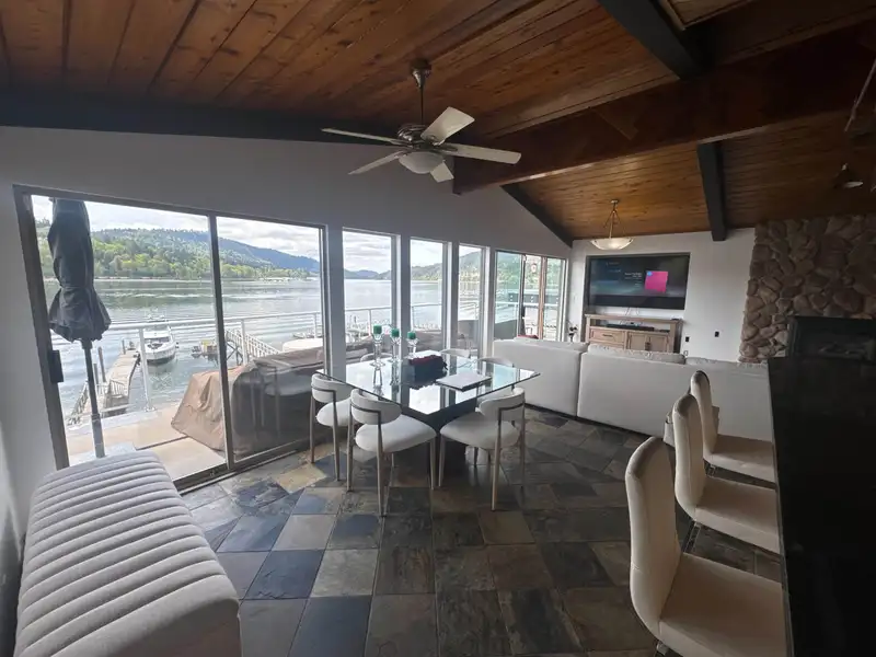 1132 ALDERSIDE ROAD - photo 3 of 21