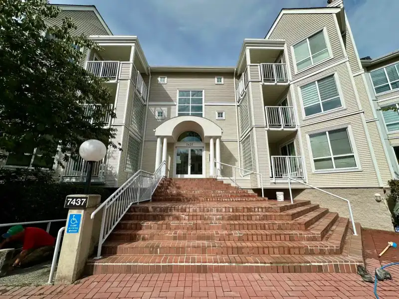 311 7437 MOFFATT ROAD - photo 1 of 31