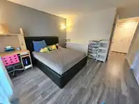 311 7437 MOFFATT ROAD - thumbnail 12