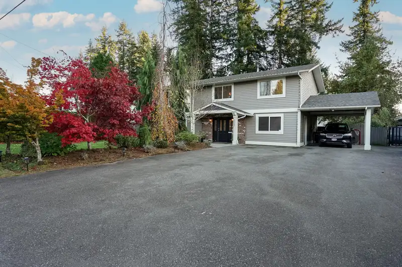 20282 37A AVENUE - photo 3 of 40