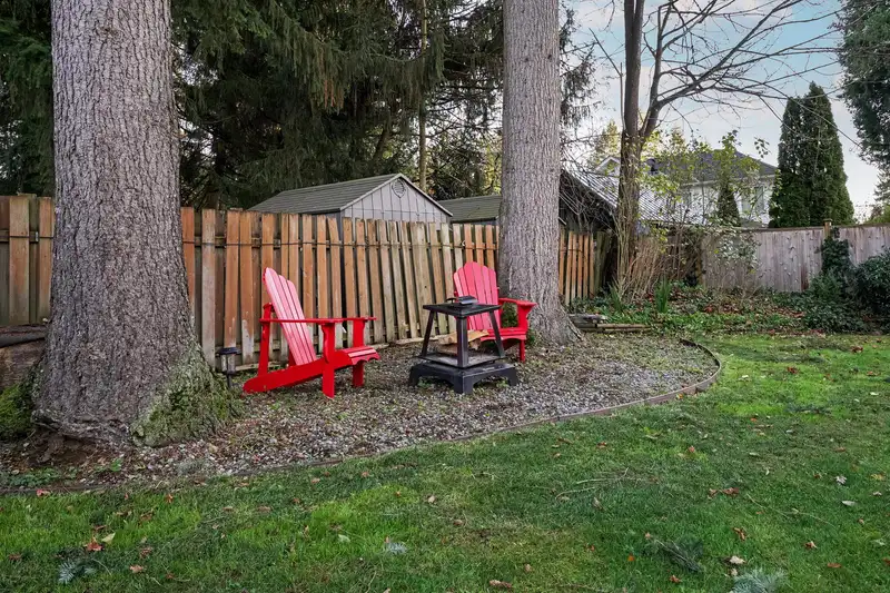 20282 37A AVENUE - photo 4 of 40