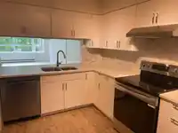 305 6070 MCMURRAY AVENUE - thumbnail 2