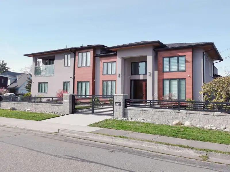 3291 ULLSMORE AVENUE - photo 1 of 32