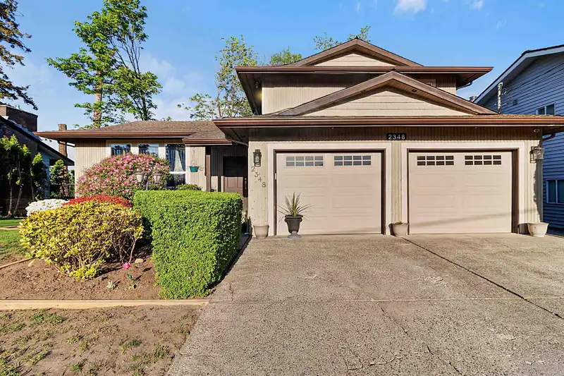 2348 RIDGEWAY STREET - photo 1 of 36