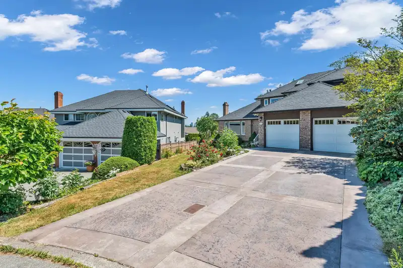 6550 ALBERY PLACE - photo 2 of 32