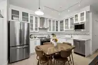 4860 SLOCAN STREET - thumbnail 3