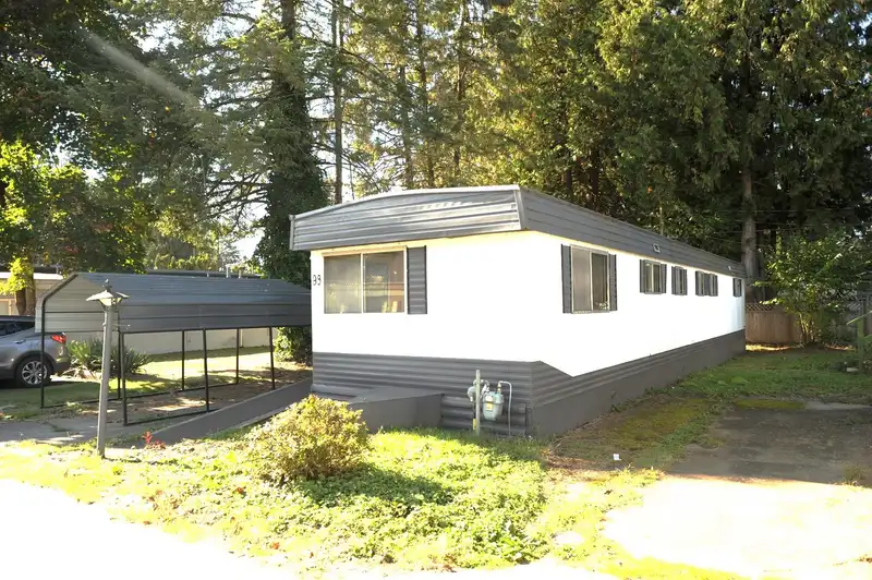 39 21163 LOUGHEED HIGHWAY - photo 3 of 22