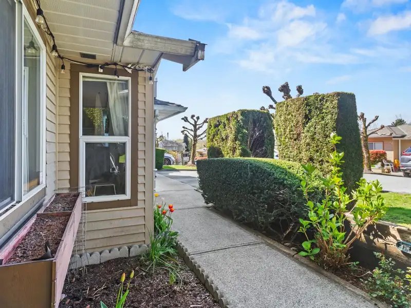 1116 ORR DRIVE - photo 3 of 24