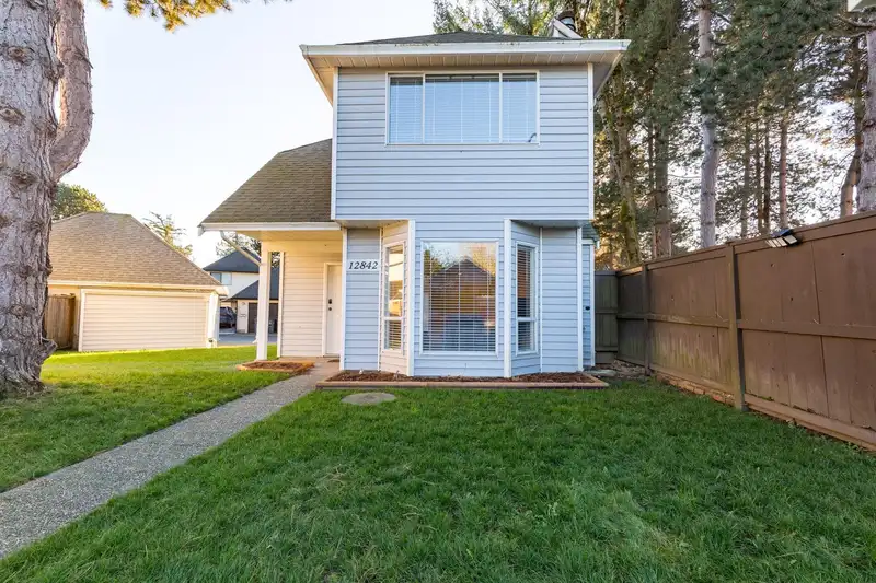 12842 72B AVENUE - photo 1 of 39